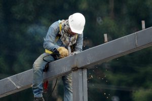 La construcción impulsa el crecimiento de la actividad industrial en diciembre.