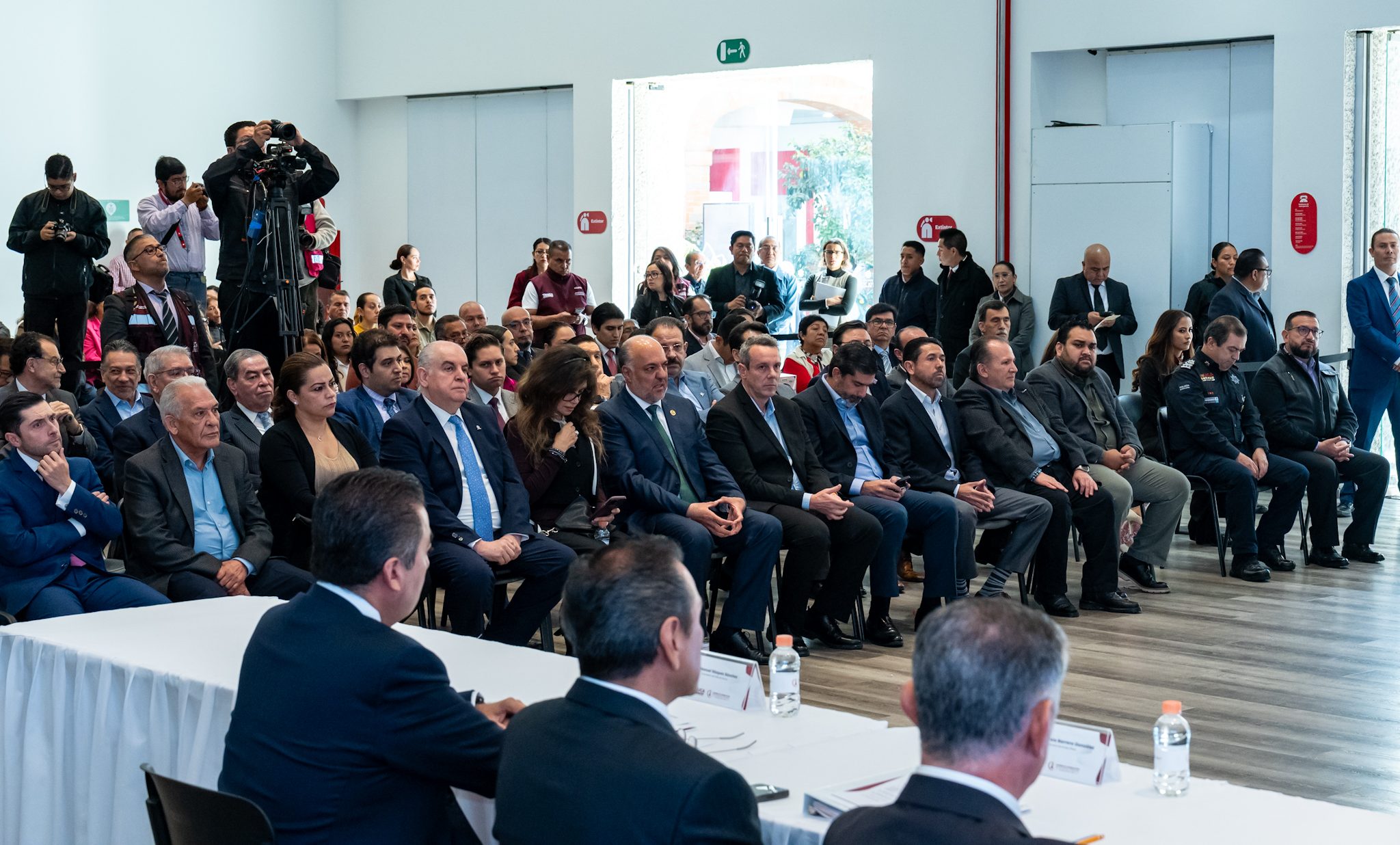 Se reúnen en Toluca empresarios y legisladores para impulsar con mayor fuerza la inversión privada en infraestructura