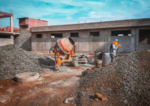 Datos del IMSS destacan a la industria de la construcción como el tercer empleador en México.